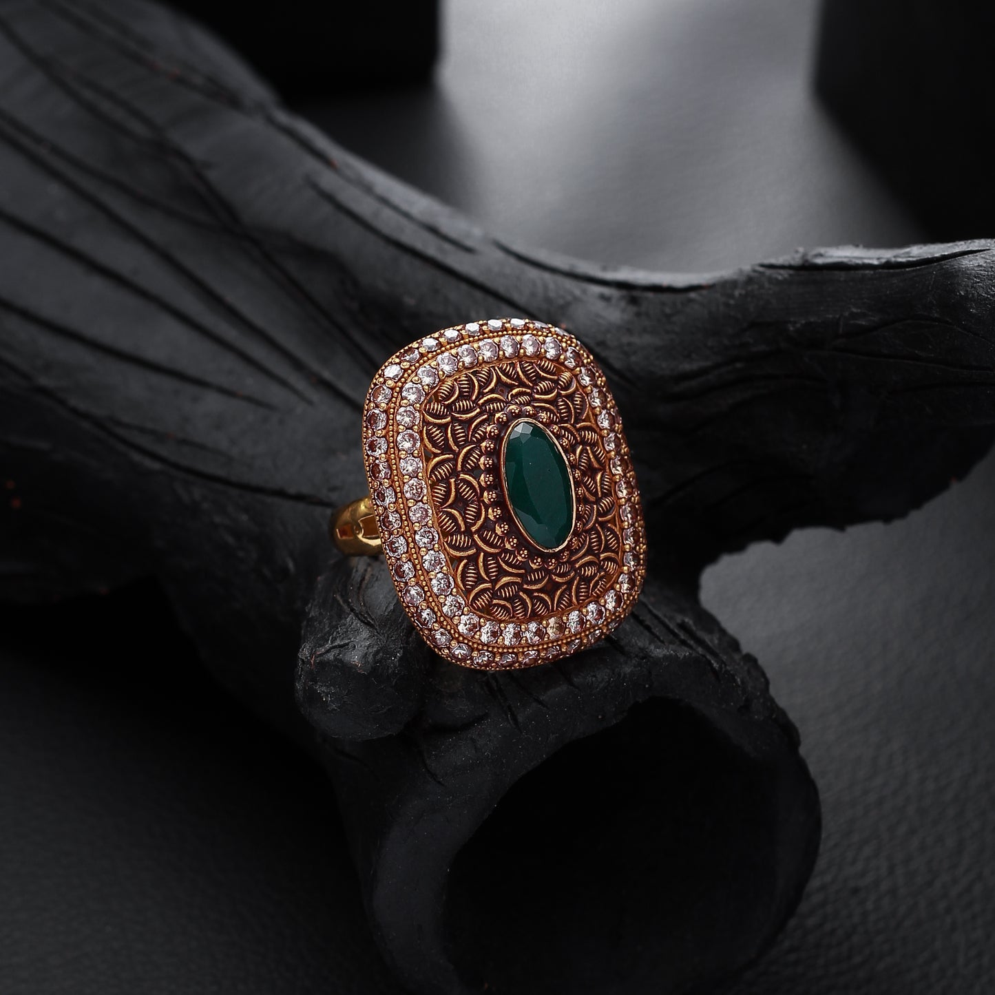 Eclatant Ring