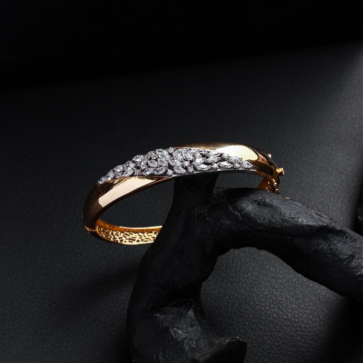 Calanthe Bracelet