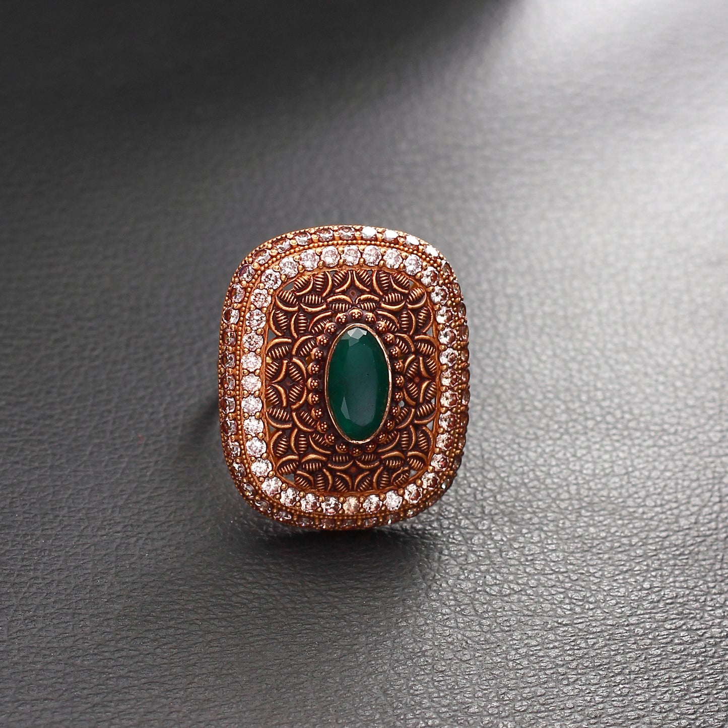 Eclatant Ring