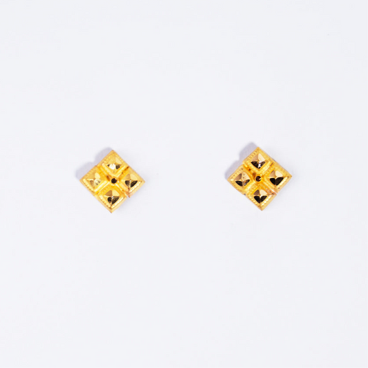 Cynosure Studs