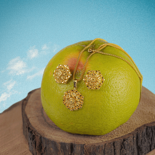 Convivial Pendant Set