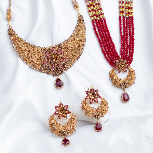 Carnation Necklace Set