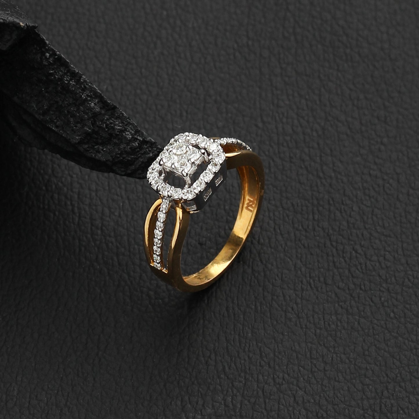 Eira Ring