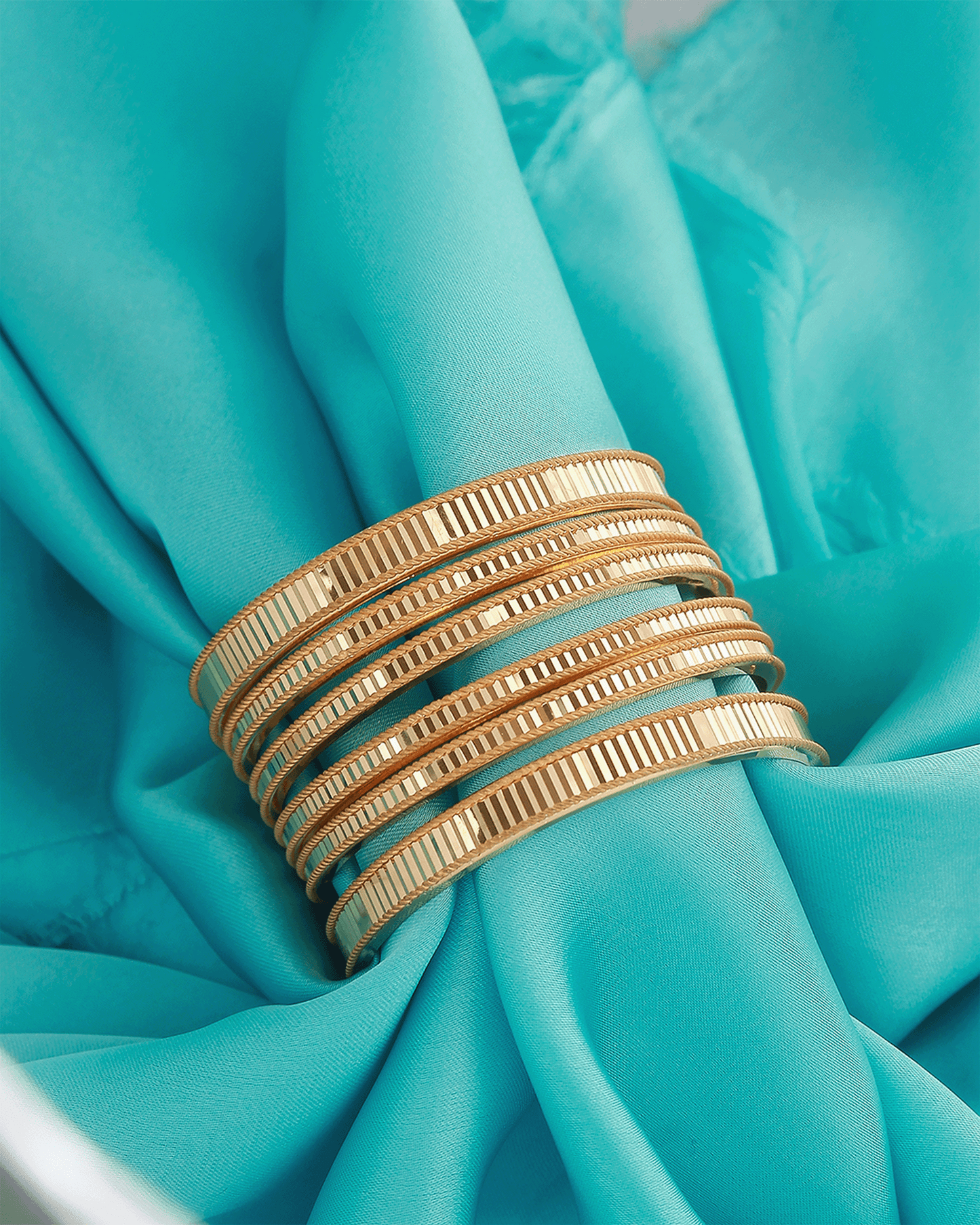 Xaromar Bangles