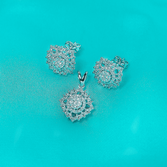 Cleome Pendant Set