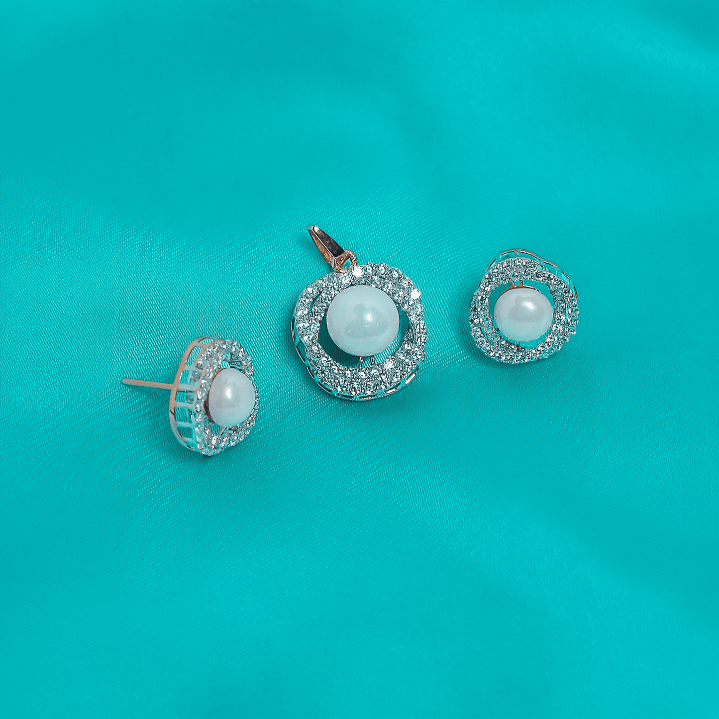 Oyster Pendant Set