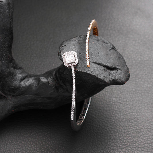 Svelte Bracelet