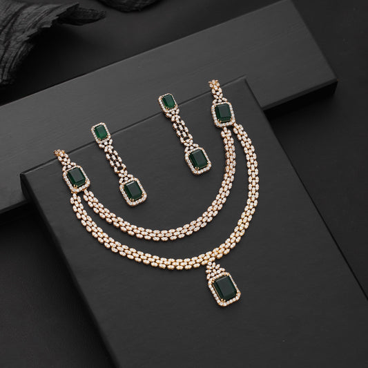 Lyra Necklace Set