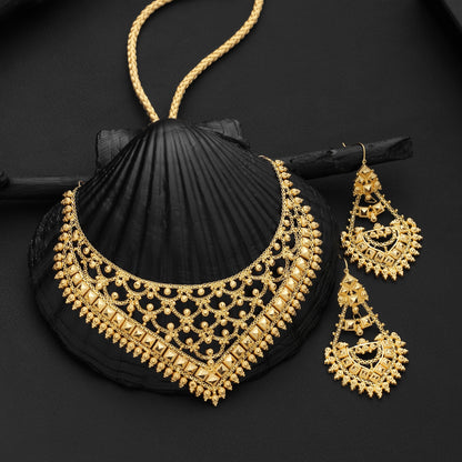 Akira Necklace Set
